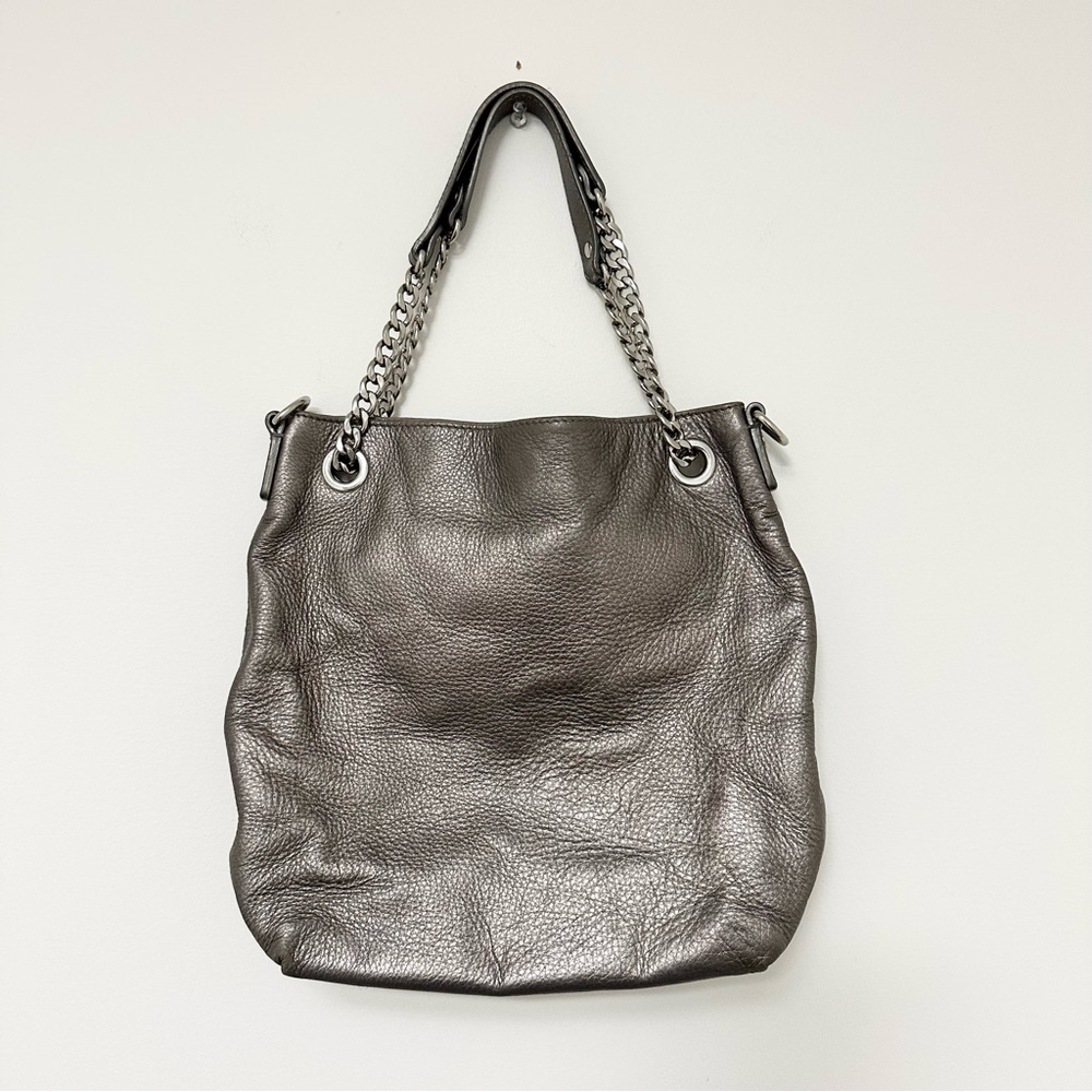 Michael Kors E-1212 Bucket Tote Metallic Silver Purse Crossbody 2 Way Purse GUC